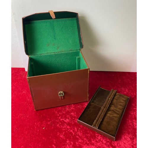 373 - Square leather box / case with removable internal shelf