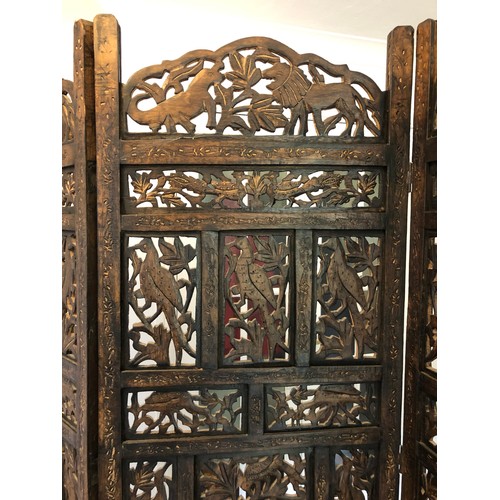 444 - Tri-fold carved wooden screen - 6ft tall and each panel is 20