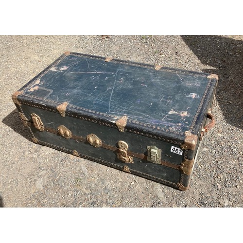 467 - Trunk - approx 100cm x 53cm x 37cm