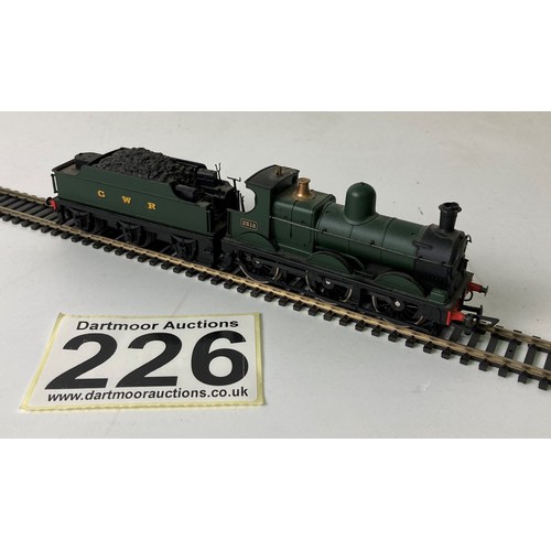 226 - OO scale model railway locomotive
Hornby Mainline Dean Goods 0-6-0 tender loco in GWR green livery
T... 