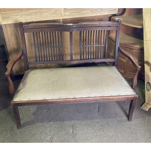 463 - A wooden 2 person bench seat