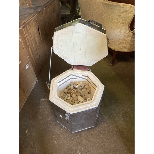 478 - Kiln with contents - untested