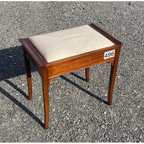 496 - Piano stool