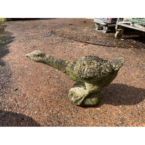 10 - Fabulous stone Goose garden ornament approx 25 inches beak to tail