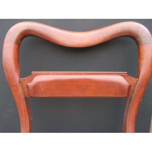 370 - Lovely solid, classic styled chair