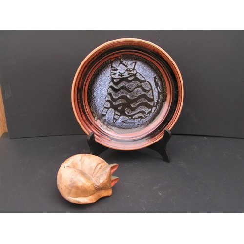 44 - Studio ware 'Cat' plate and Wooden Cat Statue