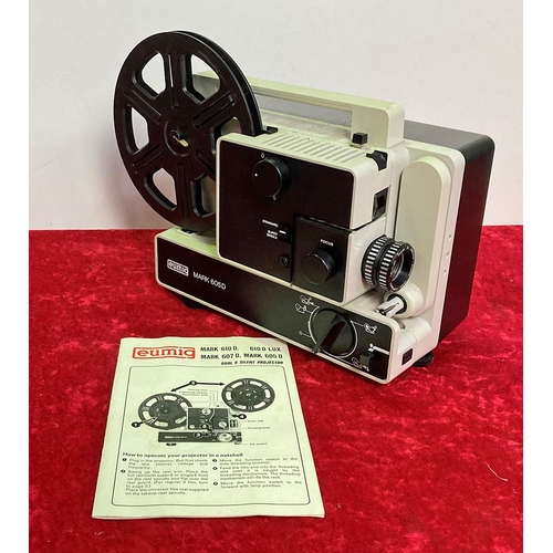 291 - Vintage 8mm Cine Camera - ideal for the erotic movies