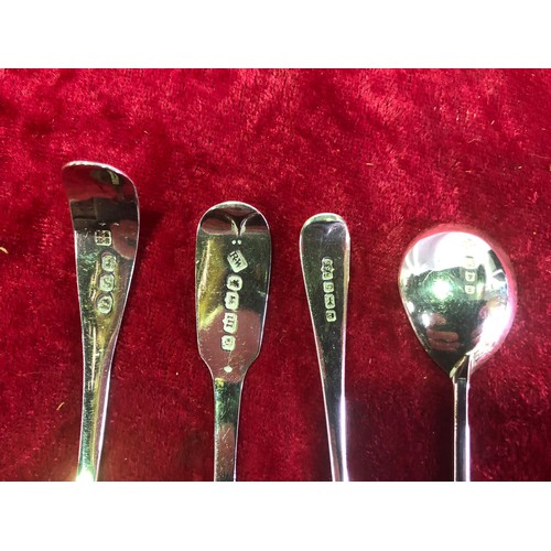 626 - Four small silver spoons, 40g