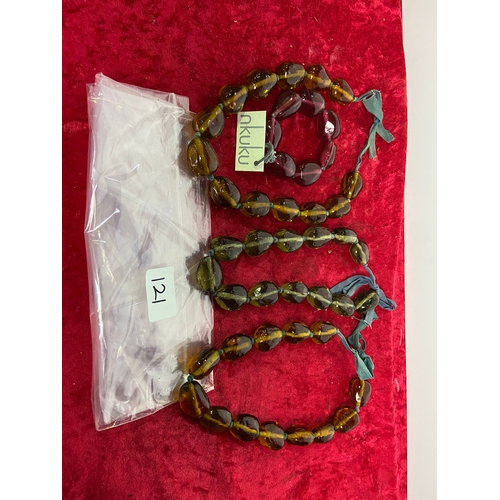 121 - Heavy bead Nkuku jewellery necklaces and bracelet