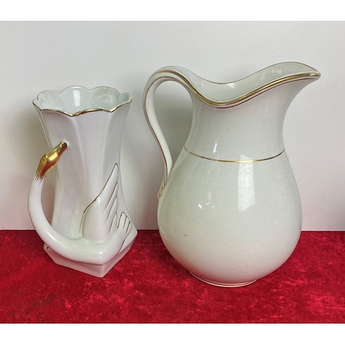 5 - Quantity of decorative jugs