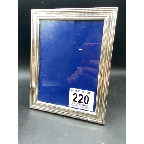 Lot 220       