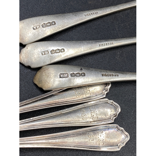 229 - 6 silver tea spoons, Sheffield 1937-8, 88g