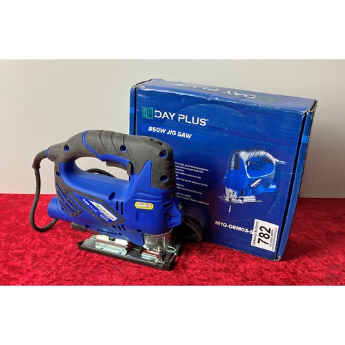 782 - Day Plus 850W jigsaw, boxed