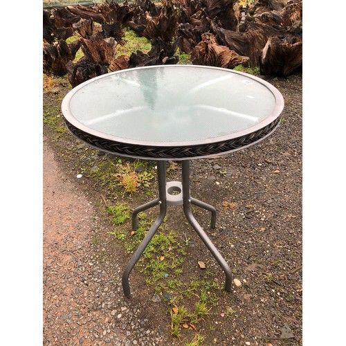 785 - Small bistro style garden table