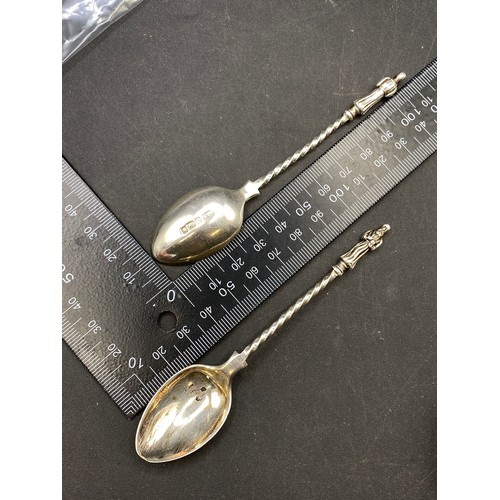 245 - Four silver Apostle spoons, Sheffield 1912-13, 46g