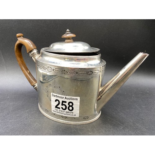 258 - Silver teapot with leopard design (dent to lid, lid doesn't fully close), London 1792-3, 410g