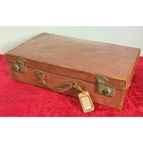 483 - Small vintage suitcase - handle as found