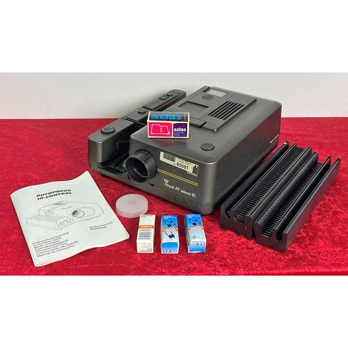 589 - Original packaging Slide projector