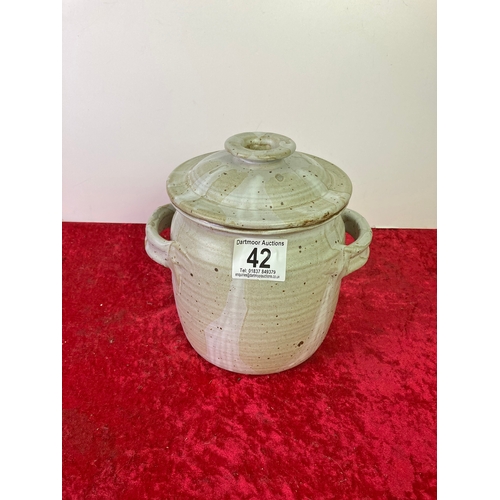 42 - Lidded studio pottery vase / urn - approx 20cm diameter, 26cm high