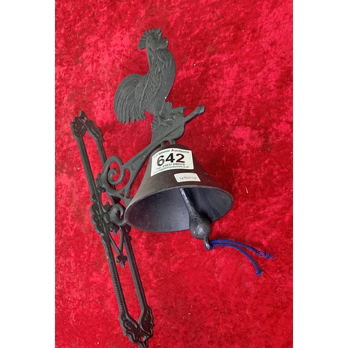 642 - Cast iron moulded hand door bell with a chicken on top