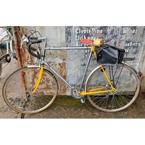 625 - Gents racing bicycle with saddle