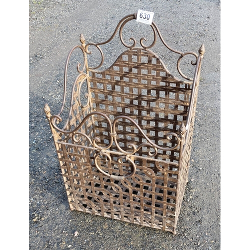 630 - Large cast iron umbrella / stick stand, measures approx 70cm x 44cm x 29cm