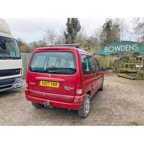 10A - 2007 Citroen Berlingo M-S Desire 92 Estate car. Diesel 1600cc. 194,500 miles. Towbar. In running ord... 