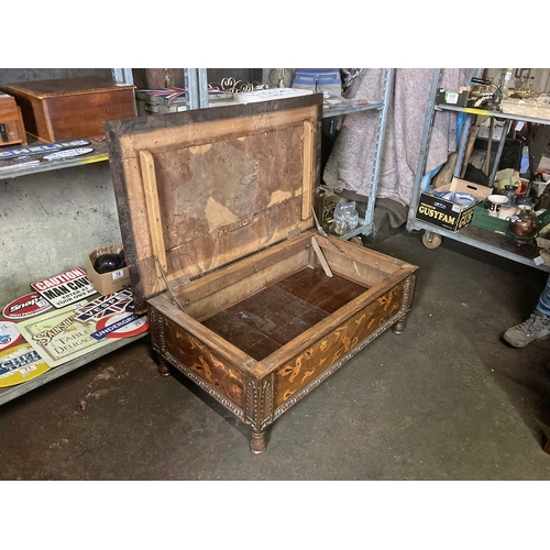 635 - A large beautiful coffee table with stunning marquetry detailing in a leaf style to front, a super t... 