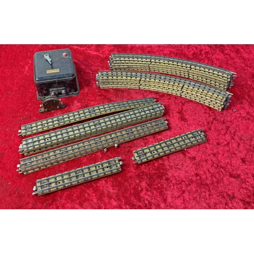 424 - Tub of Hornby three rail railway track