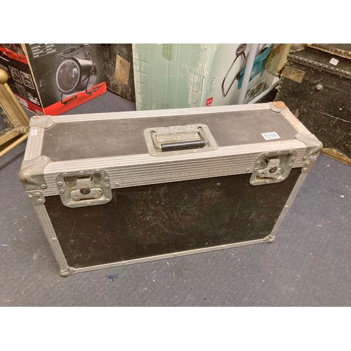 1259 - Road case - aluminium edged with secure locking