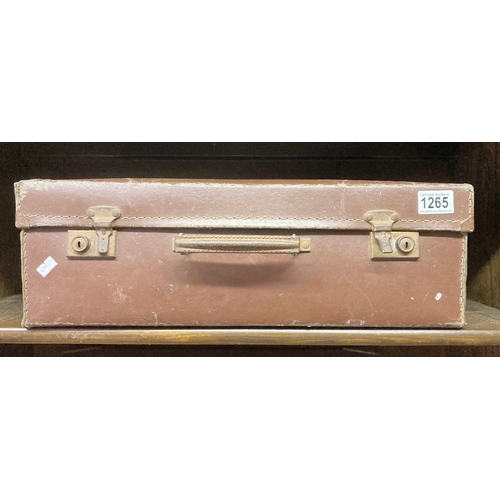 1265 - Neat boarded small vintage suitcase