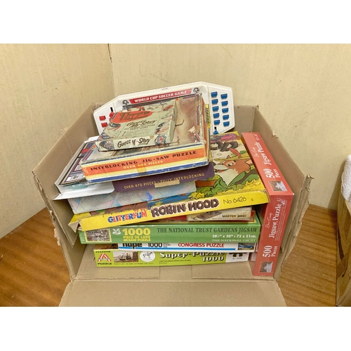 1274 - Box of vintage games including jigsaw puzzles, World Cup Soccer game and Glitter Fun