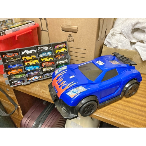 1277 - Sainsbury's toy sports car carrying case - great fun!