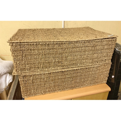 1283 - A pair of lidded, large storage wicker baskets in excellent condition