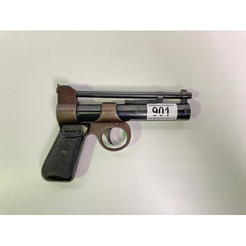 901 - Webley Junior .177 air pistol. Early post WW2 period. In good working condition