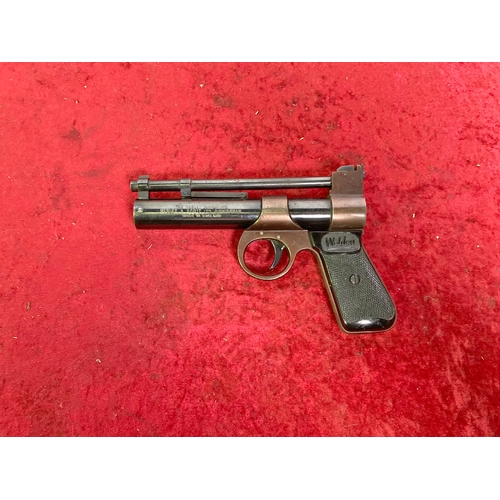 901 - Webley Junior .177 air pistol. Early post WW2 period. In good working condition