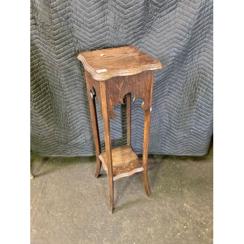 1363 - Oak whatnot or plant stand