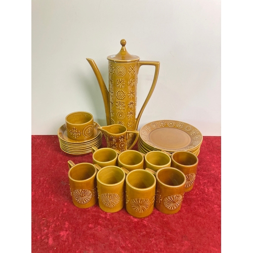 1136 - A lovely vintage Portmeirion 'Totem' coffee set, including; cofee pot, milk jug, sugar bowl, side pl... 