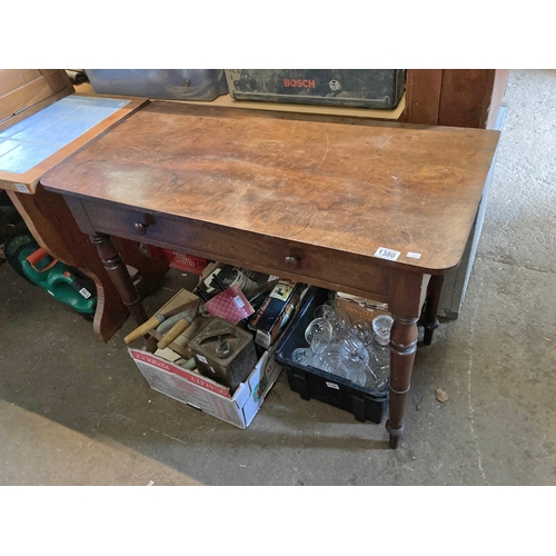 1380 - Small writing desk with drawer, nicely turned legs