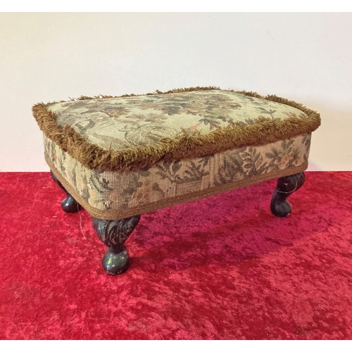 1411 - Vintage upholstered foot stool