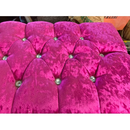 1380B - Pink crushed velvet style storage box / ottoman