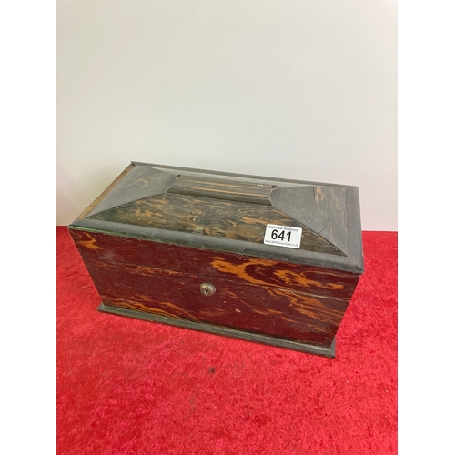 641 - Wooden tea chest with removable tea caddies, and Fathering and Thornhill makers mark, lid A/F