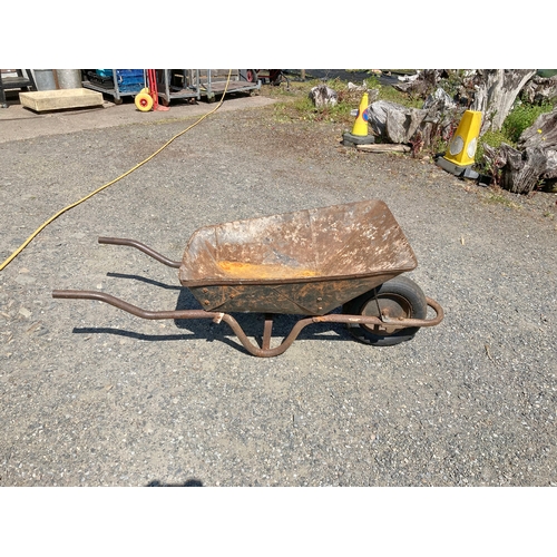 50 - Metal wheelbarrow (Rusty)