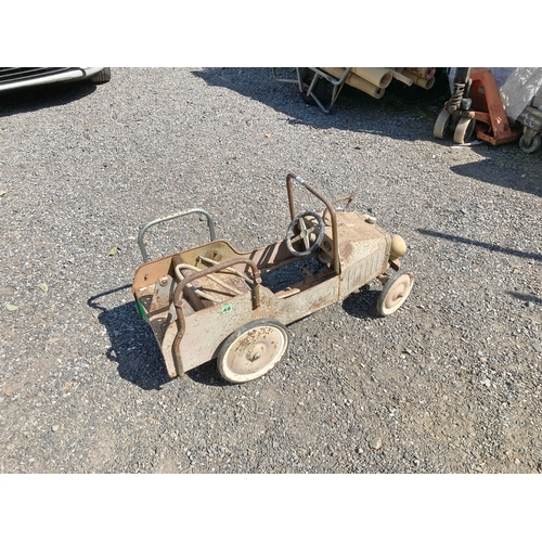 148 - Vintage child's metal pedal car