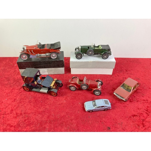 858 - Diecast and kit model cars