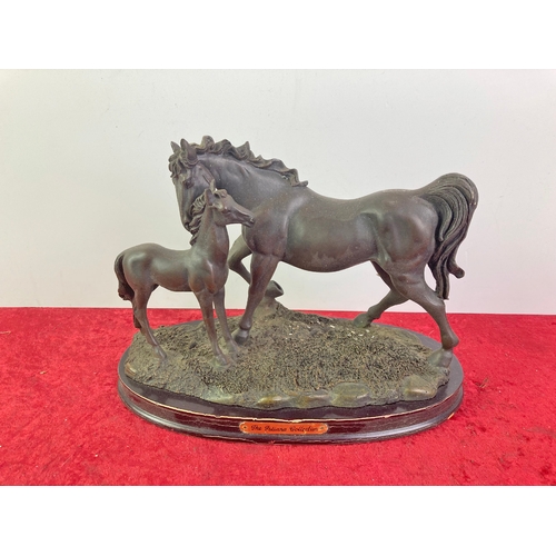 904 - Juliana collection model of horse and foal