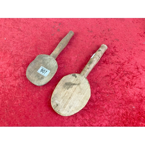 907 - Rustic wooden spoons for rustic stirring