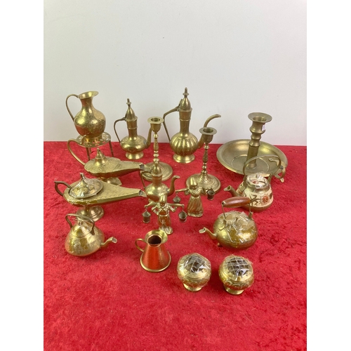 956 - Quantity of brassware items