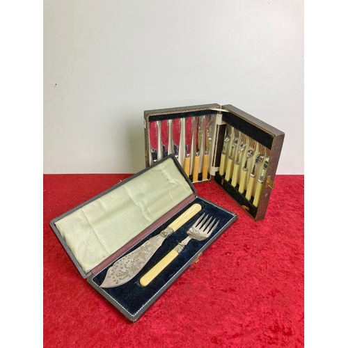 993 - Silver plated fish knives, forks and servers