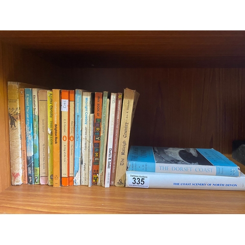 335 - A selection of vintage paperbacks and 2 books about South West scenery